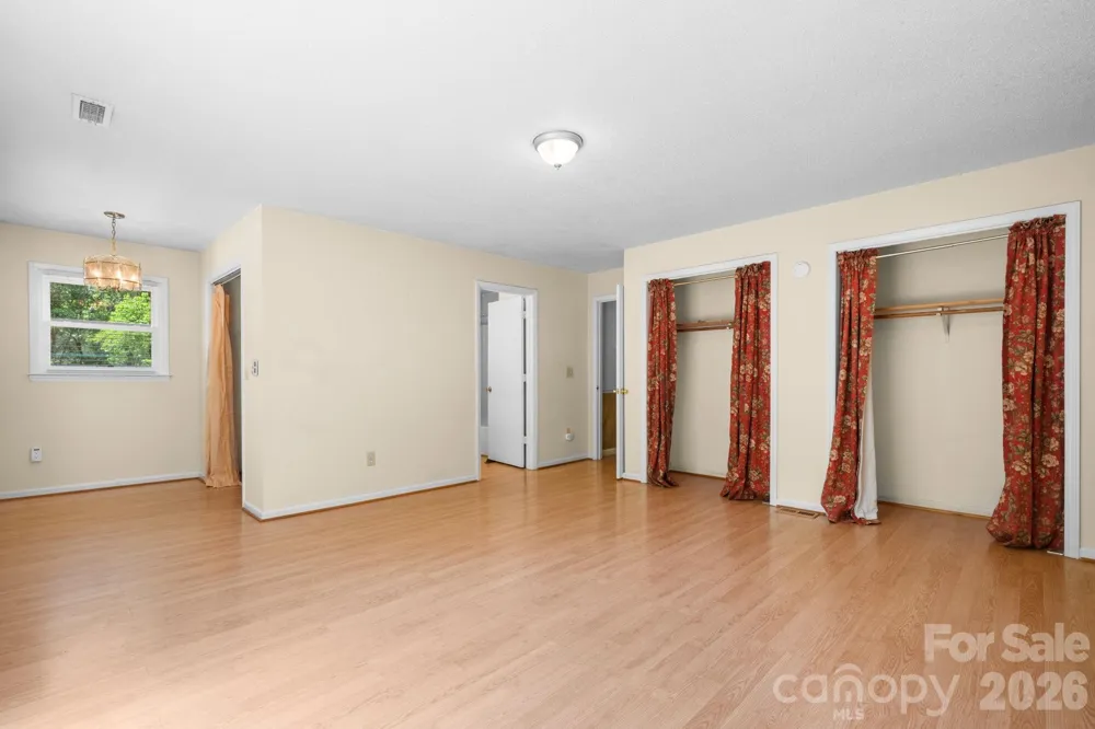 2113 White Pine Drive Granite Falls, NC 28638