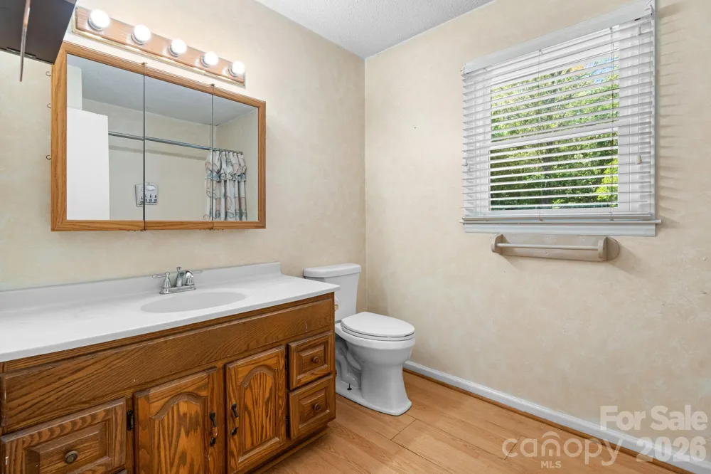 2113 White Pine Drive Granite Falls, NC 28638