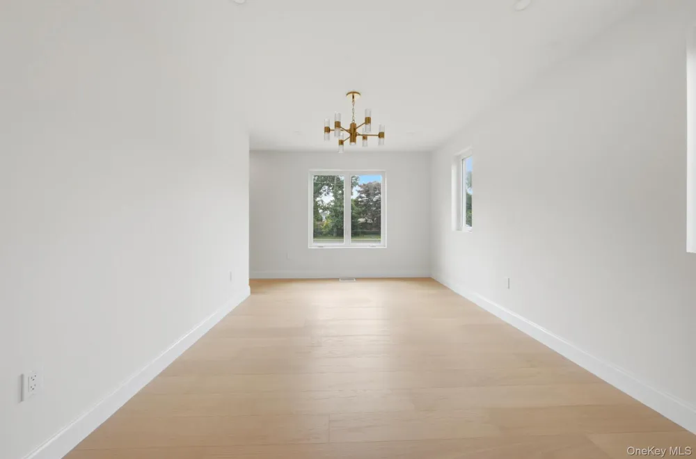 136 Udall Road West Islip, NY 11795