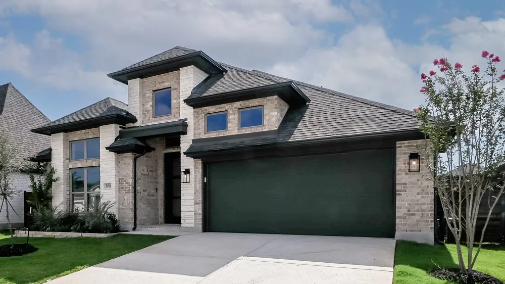 306 Foxfire Cove Lockhart, TX 78644