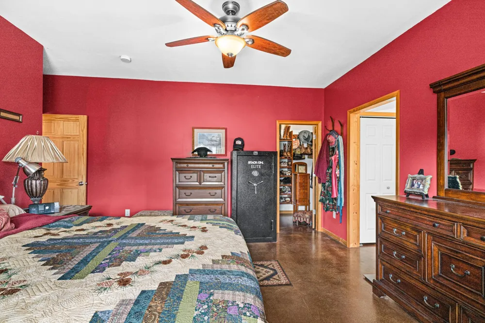 4598 McAlpine Spur Road Two Harbors, MN 55616