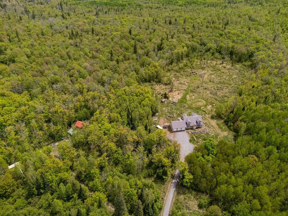 4598 McAlpine Spur Road Two Harbors, MN 55616
