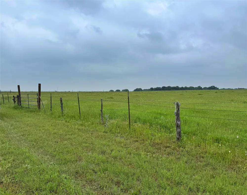 1304 Aquilla, TX 76622