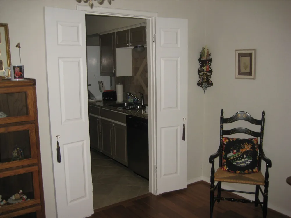 4320 S Bellaire Drive S #114W Fort Worth, TX 76109