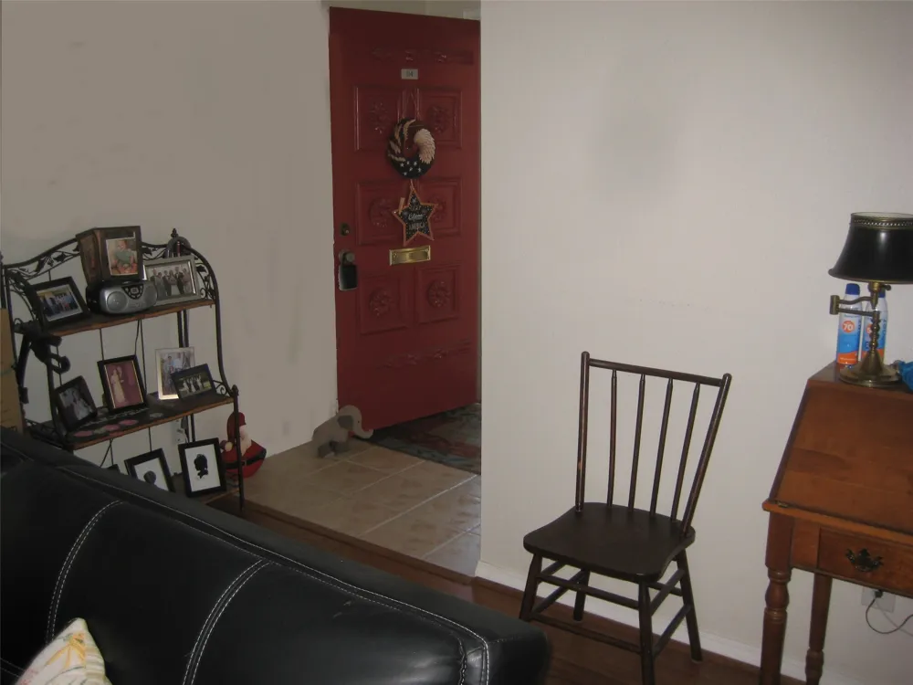4320 S Bellaire Drive S #114W Fort Worth, TX 76109