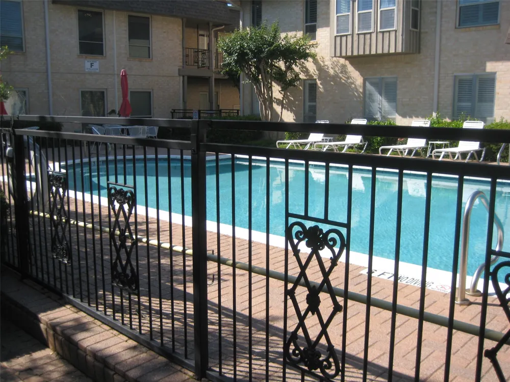 4320 S Bellaire Drive S #114W Fort Worth, TX 76109