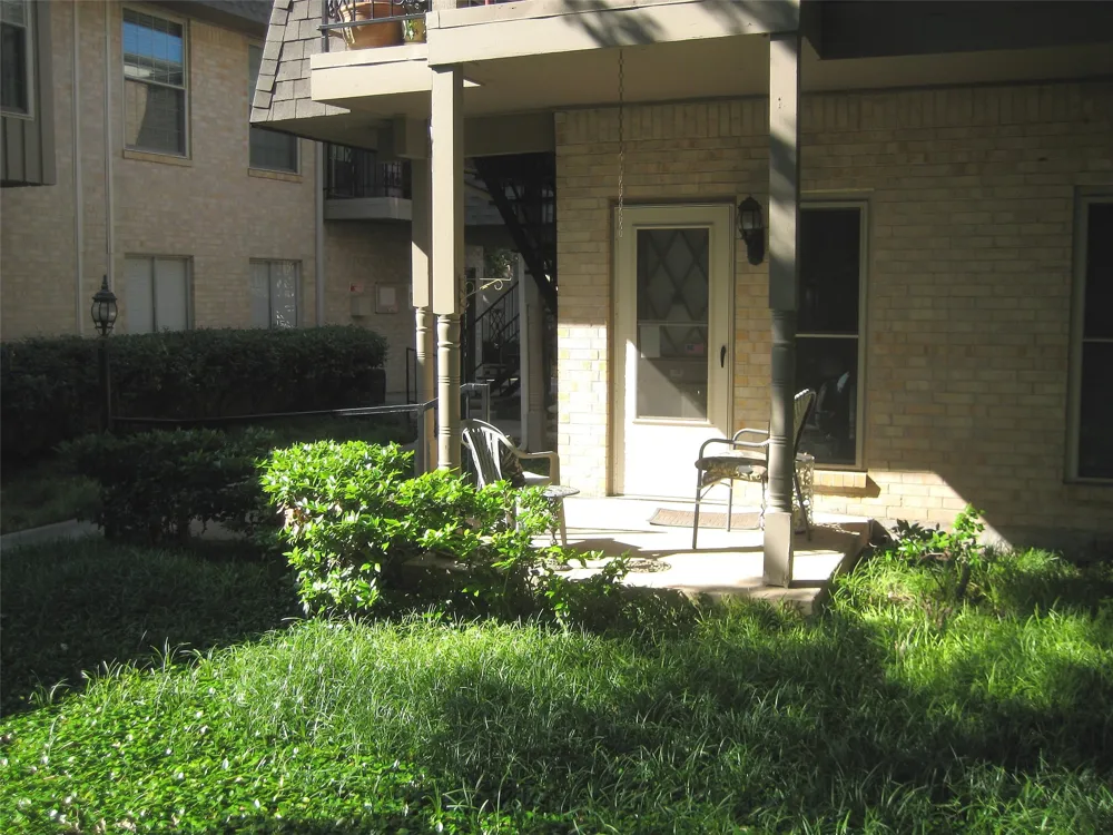 4320 S Bellaire Drive S #114W Fort Worth, TX 76109
