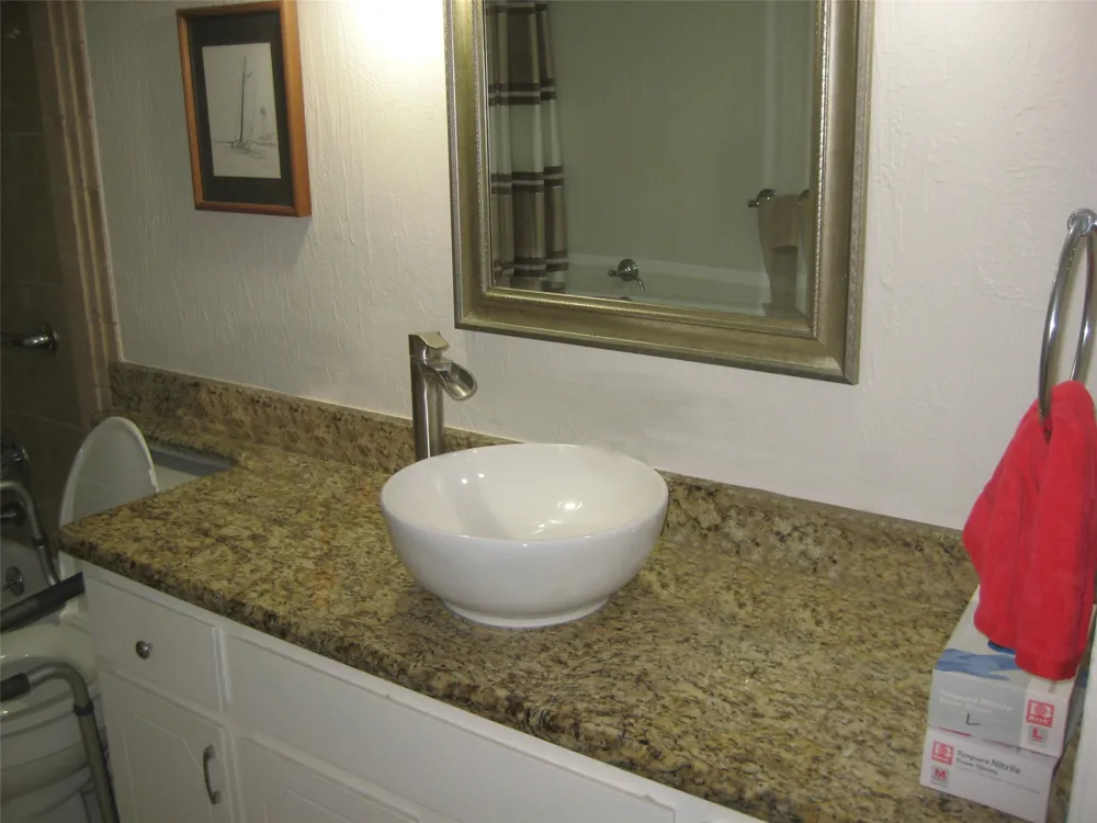 4320 S Bellaire Drive S #114W Fort Worth, TX 76109
