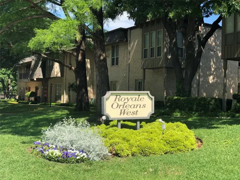 4320 S Bellaire Drive S #114W