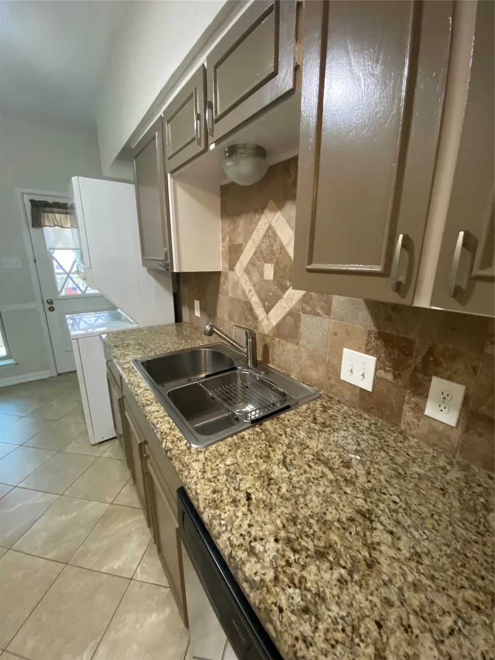 4320 S Bellaire Drive S #114W Fort Worth, TX 76109