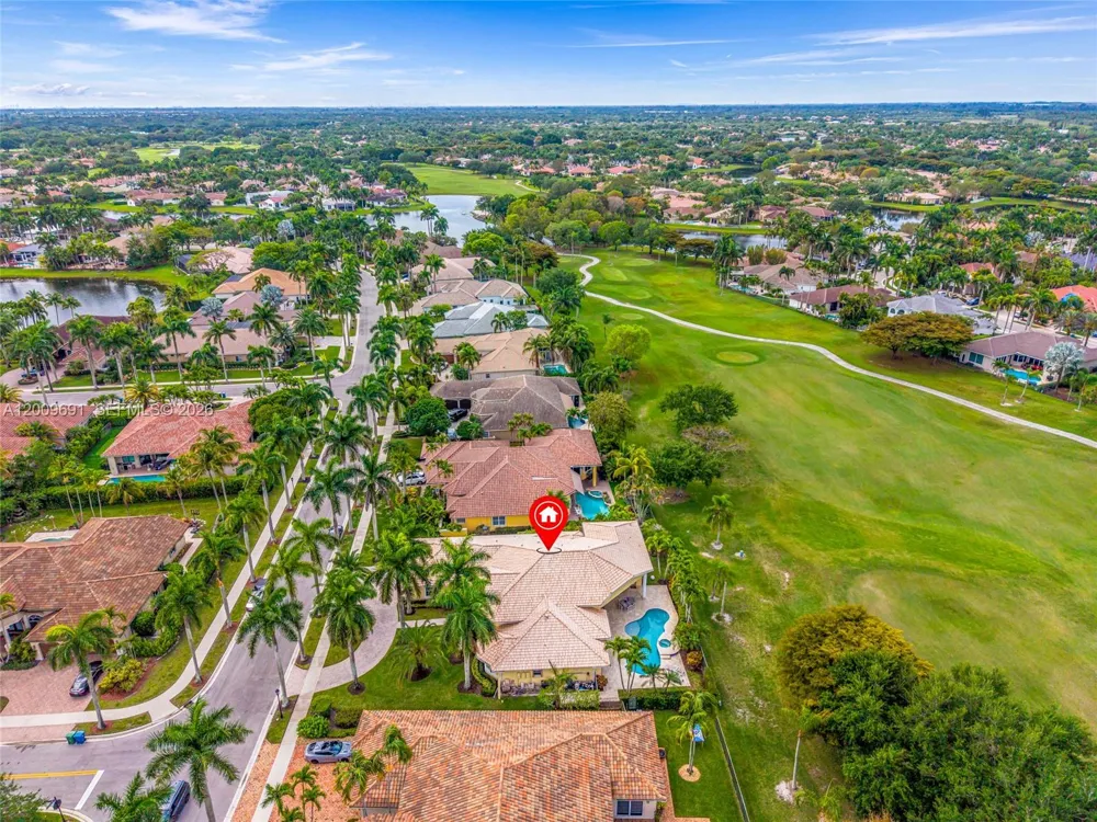 2477 Poinciana Dr Weston, FL 33327