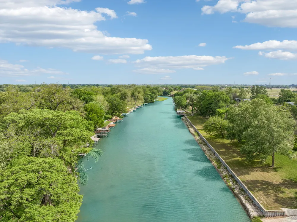 360 Shangrila Lane New Braunfels, TX 78130