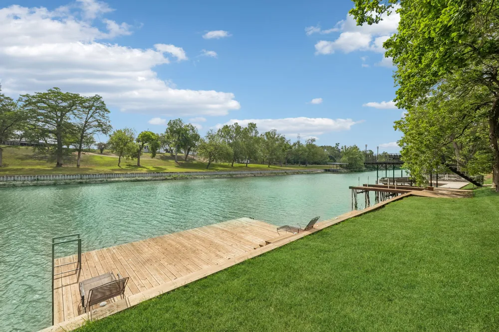 360 Shangrila Lane New Braunfels, TX 78130