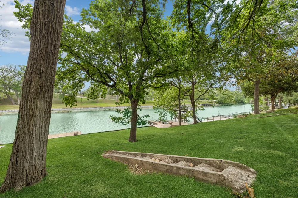 360 Shangrila Lane New Braunfels, TX 78130