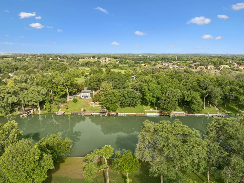 360 Shangrila Lane New Braunfels, TX 78130