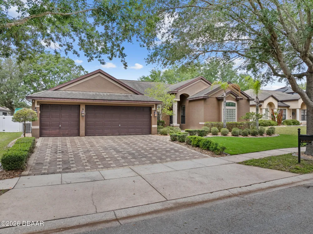 1059 Natural Oaks Drive Orange City, FL 32763