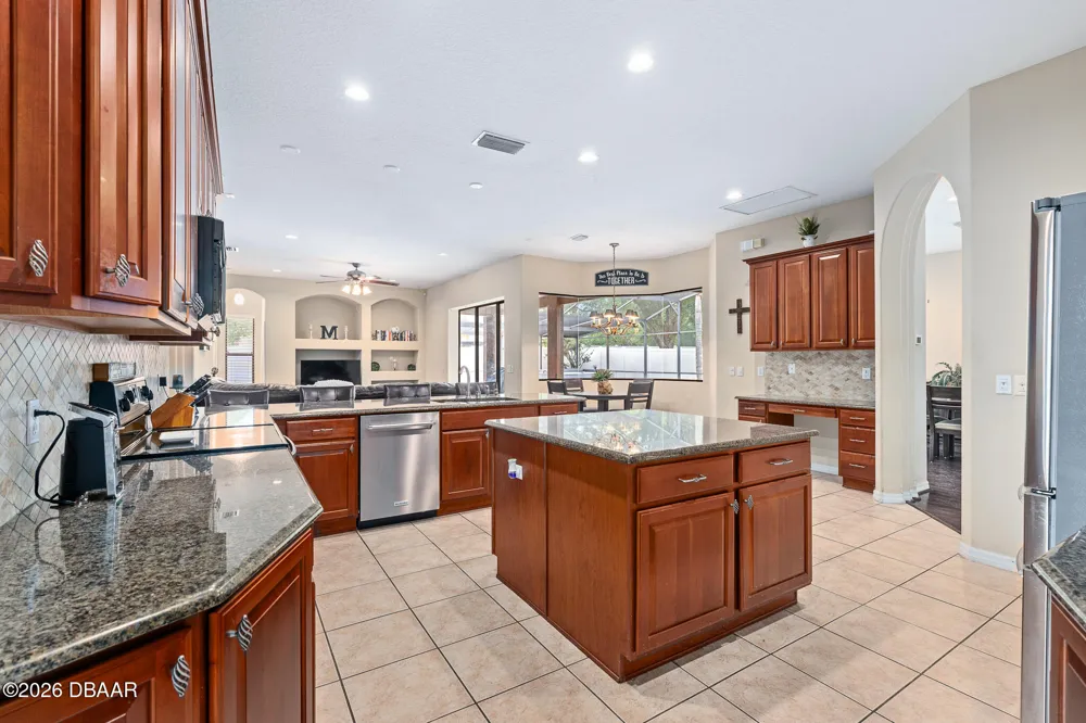 1059 Natural Oaks Drive Orange City, FL 32763
