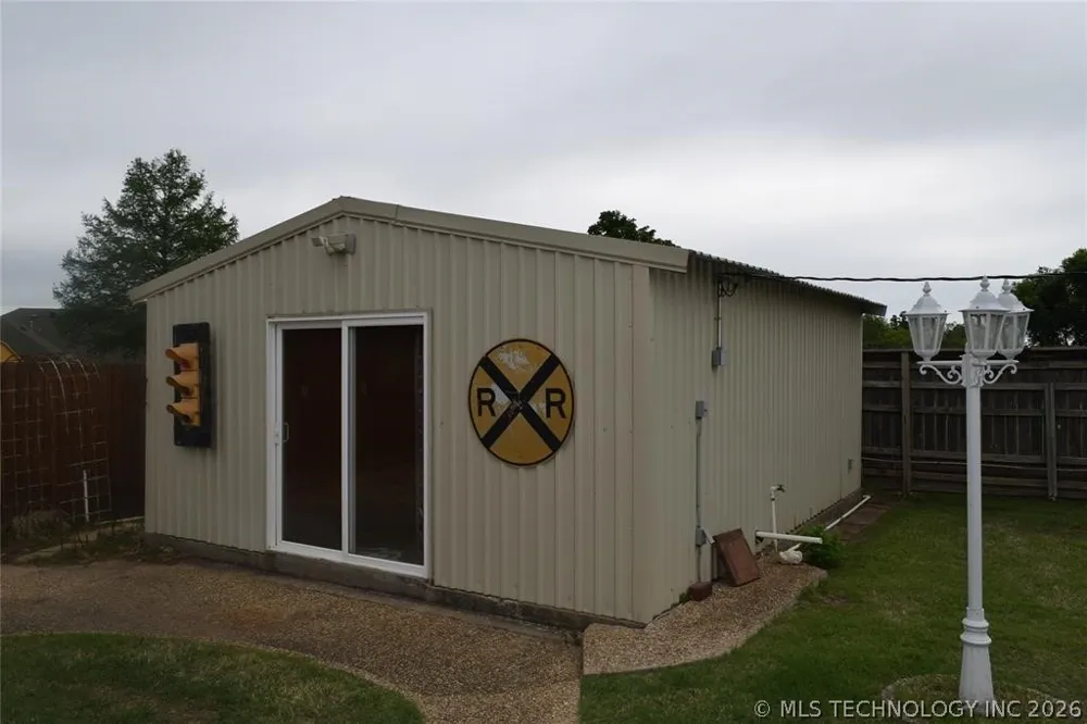 1199 E Reynolds Road McAlester, OK 74501