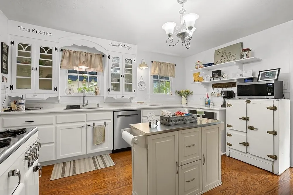 326 Centennial Street #458 Carmine, TX 78932