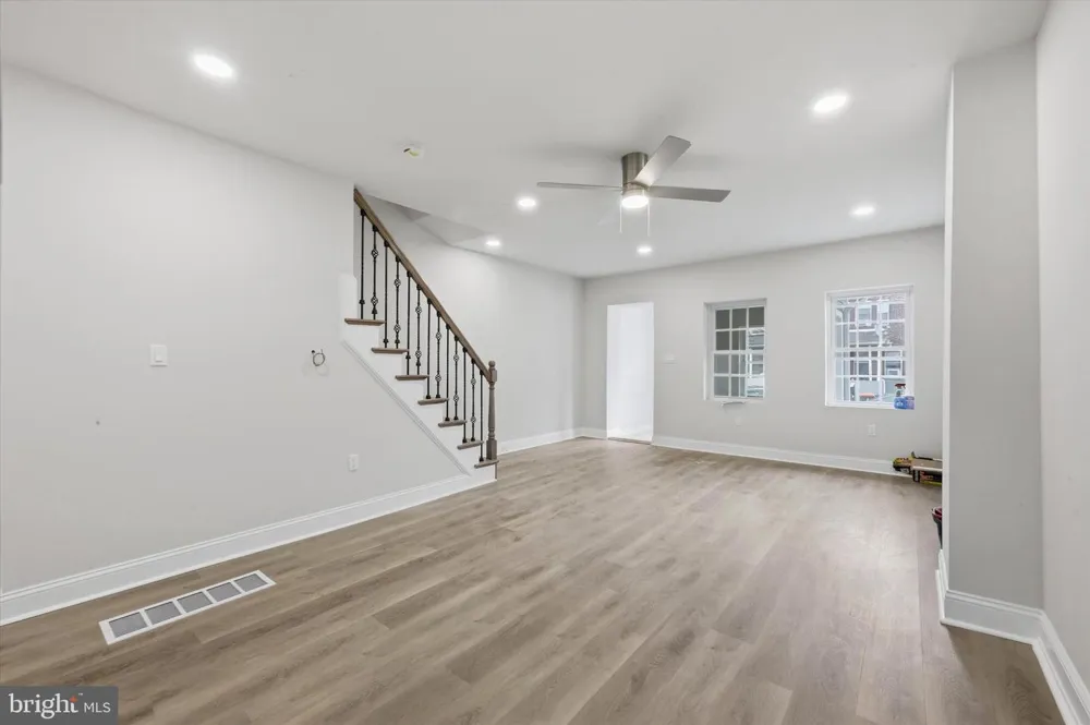 1120 THOMAS STREET Chester, PA 19013