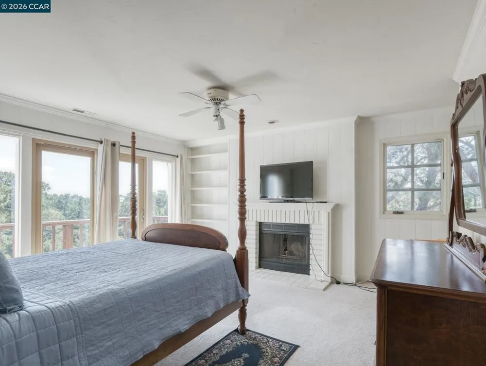 25580 Chiquito Pl Carmel, CA 93923
