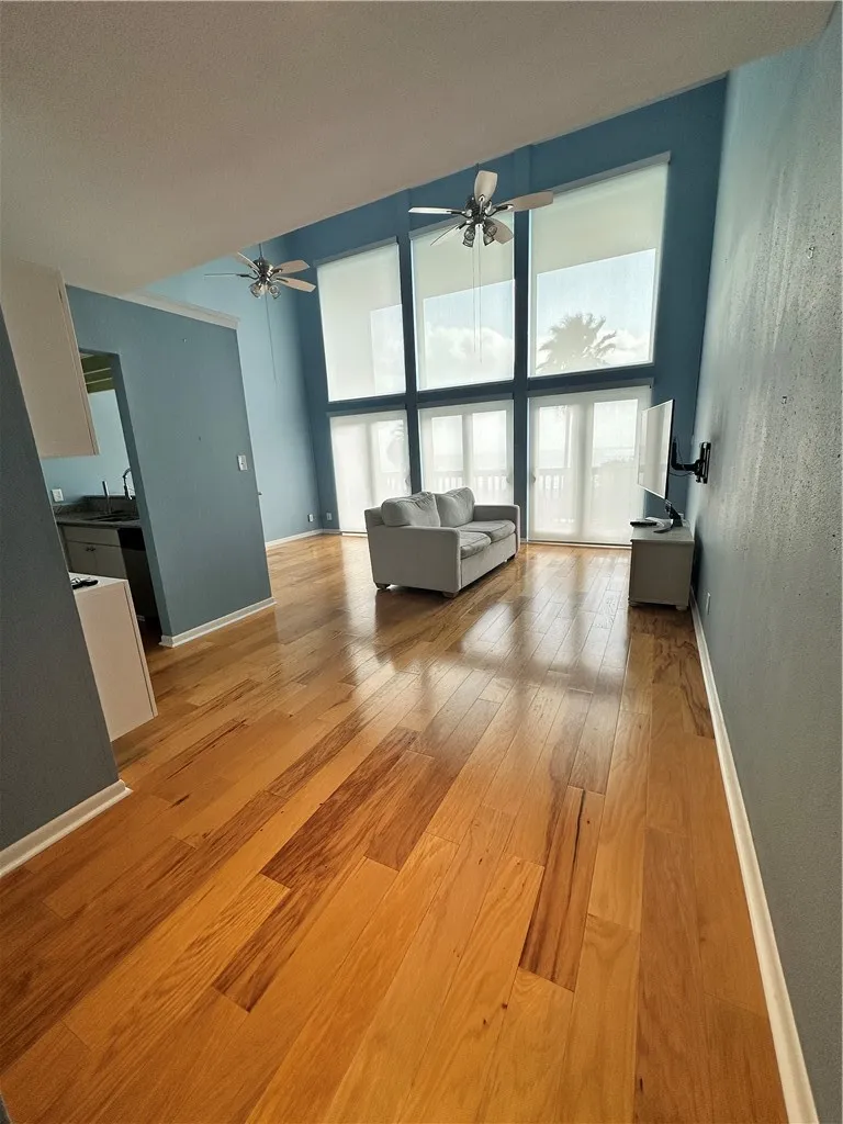 3402 Ocean Drive #4 Corpus Christi, TX 78411