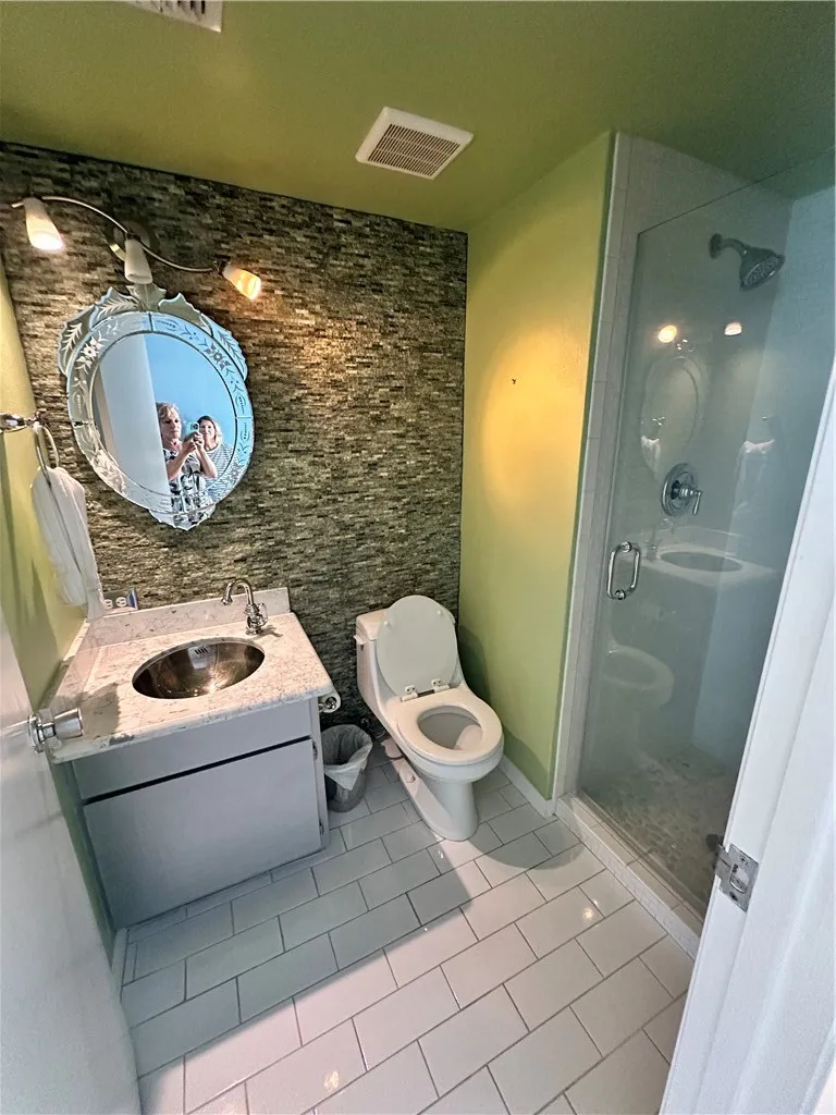 3402 Ocean Drive #4 Corpus Christi, TX 78411