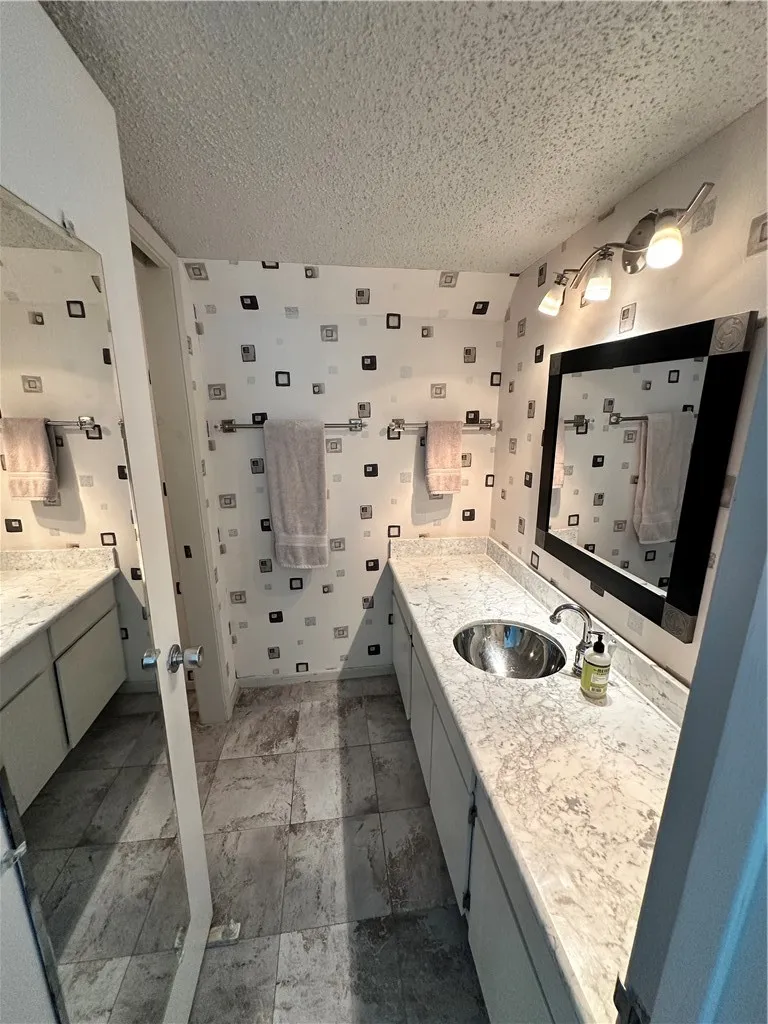 3402 Ocean Drive #4 Corpus Christi, TX 78411