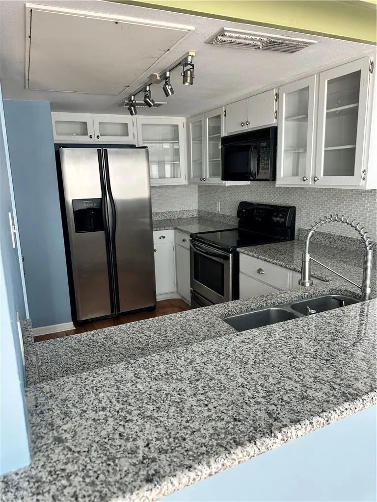 3402 Ocean Drive #4 Corpus Christi, TX 78411