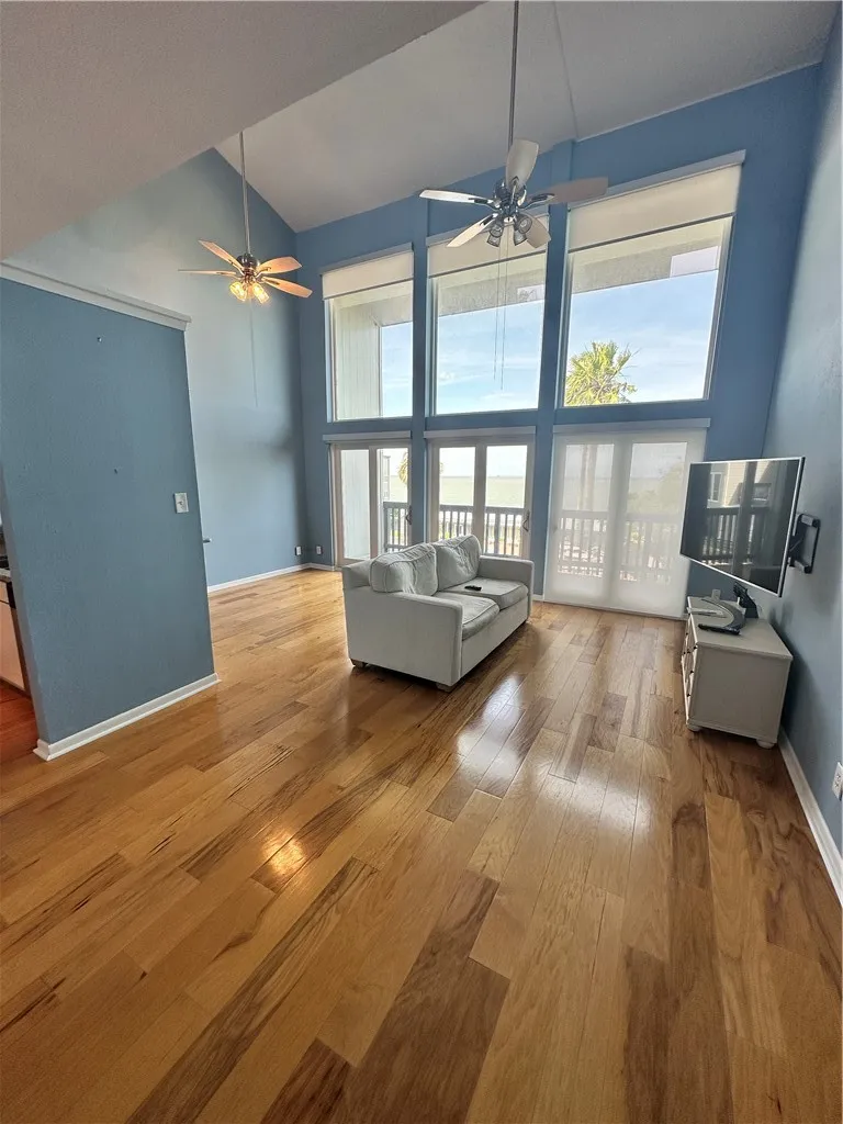 3402 Ocean Drive #4 Corpus Christi, TX 78411