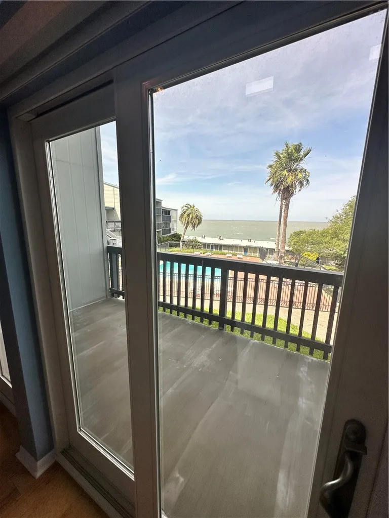3402 Ocean Drive #4 Corpus Christi, TX 78411