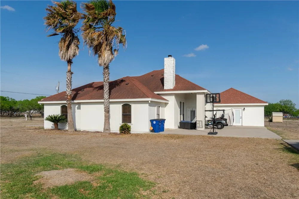 108 County Road 1601 Circle Alice, TX 78332
