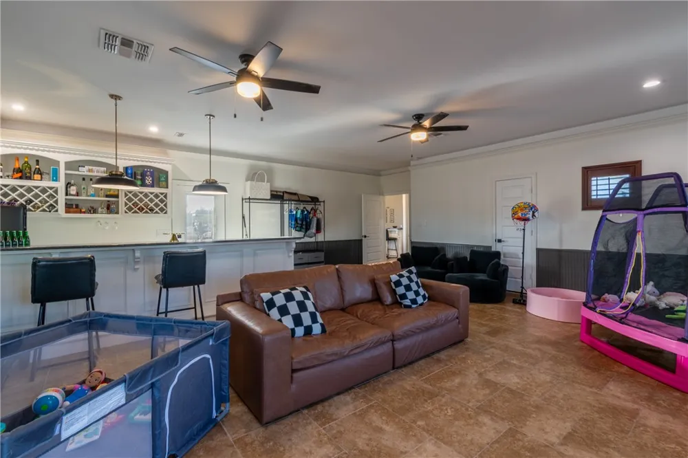 108 County Road 1601 Circle Alice, TX 78332