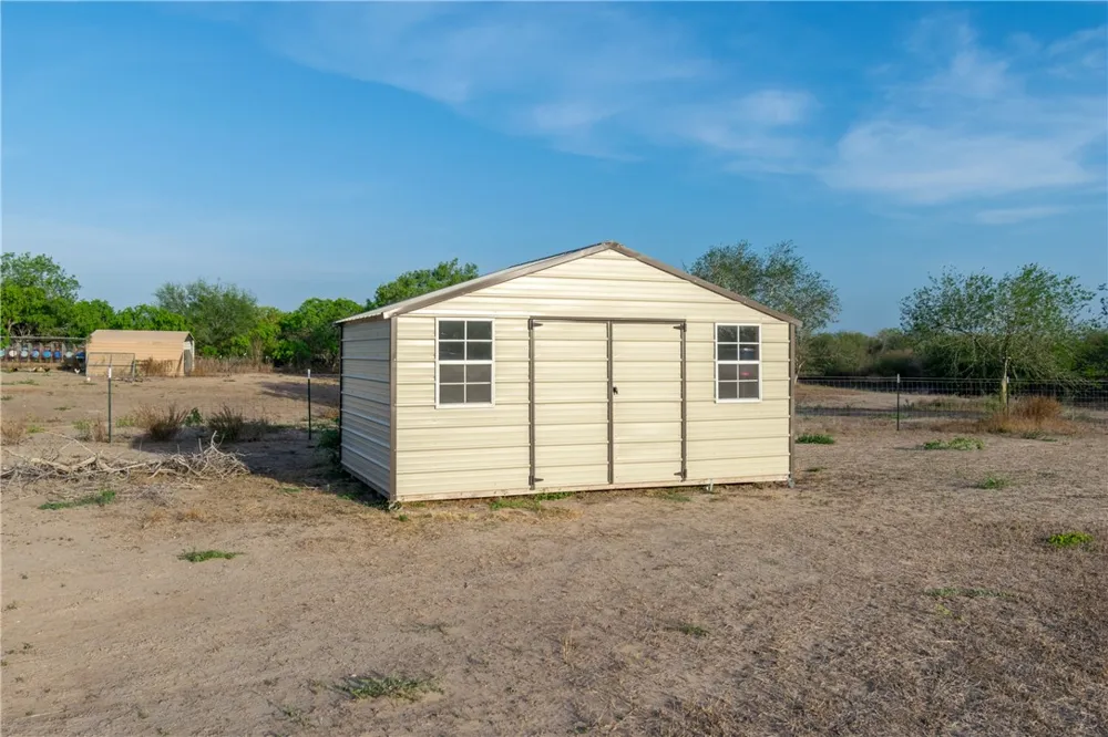 108 County Road 1601 Circle Alice, TX 78332