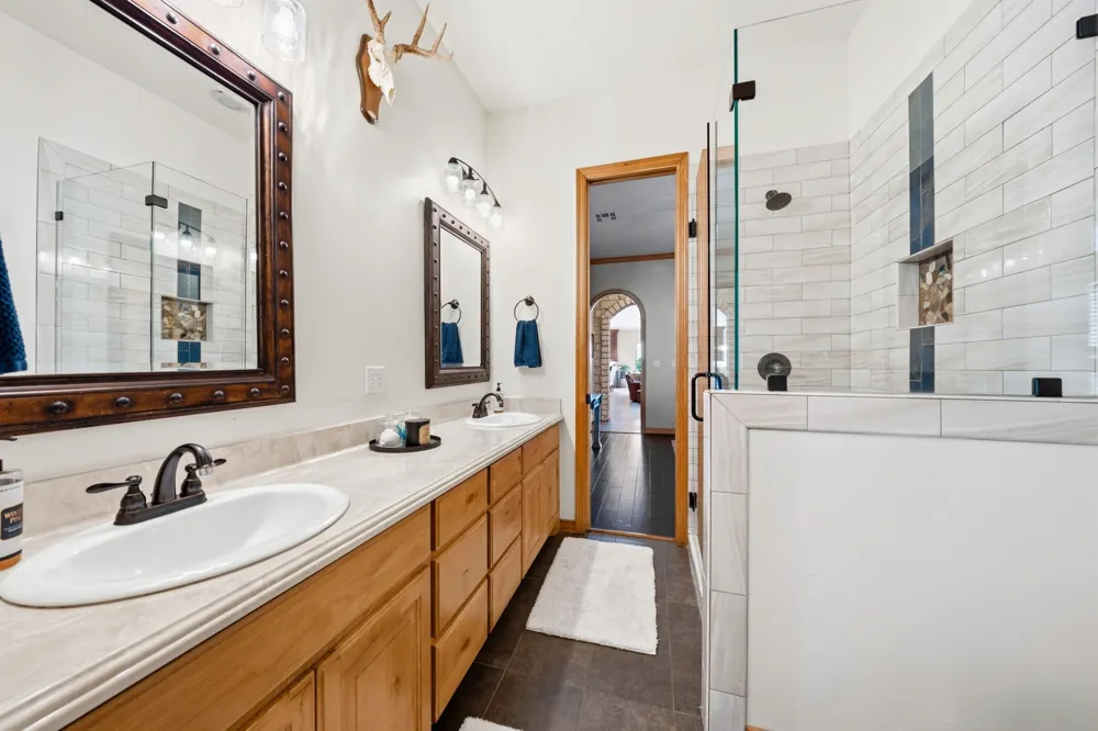 887 Hcr. 3110 Abbott, TX 76621