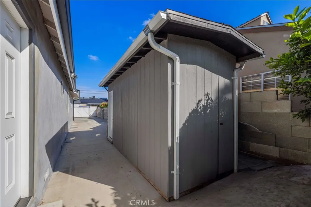 14143 Terra Bella Pacoima, CA 91331
