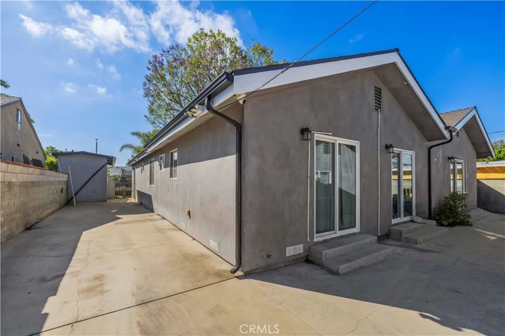14143 Terra Bella Pacoima, CA 91331