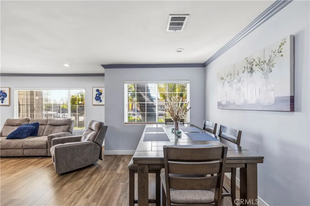 14143 Terra Bella Pacoima, CA 91331