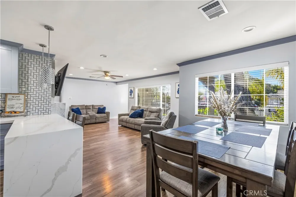 14143 Terra Bella Pacoima, CA 91331
