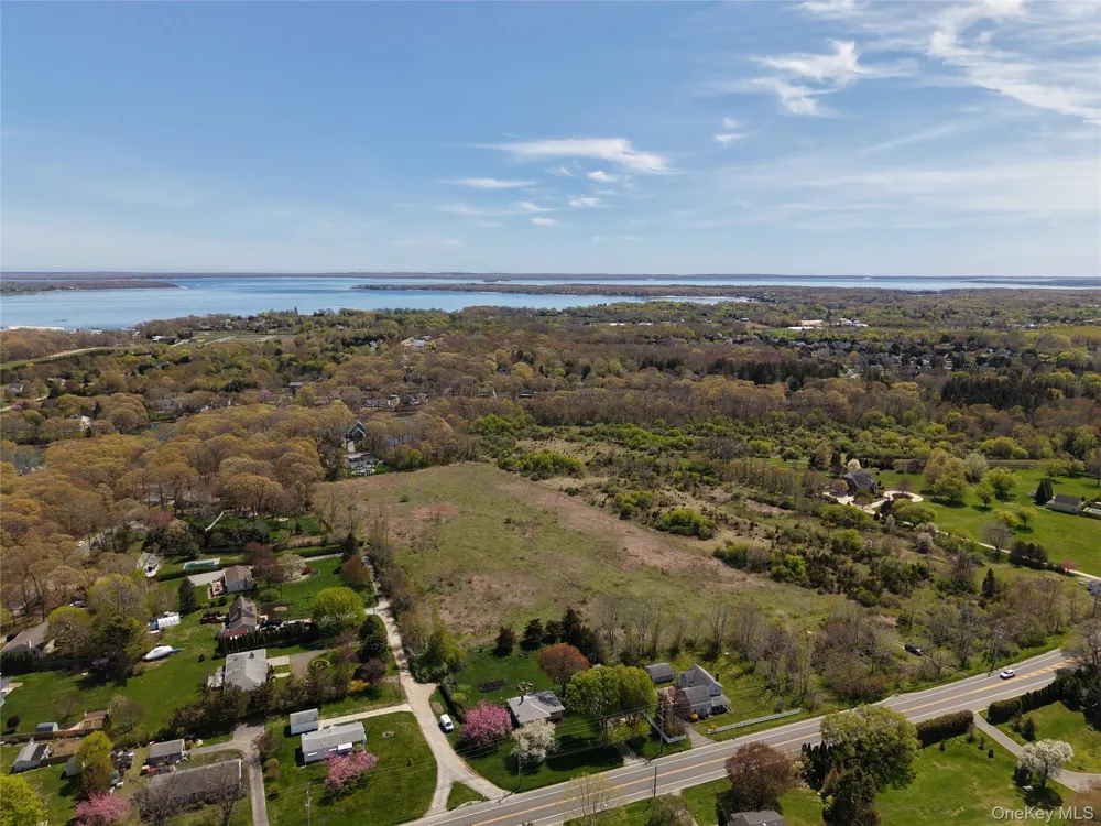420 Leon Road Southold, NY 11971