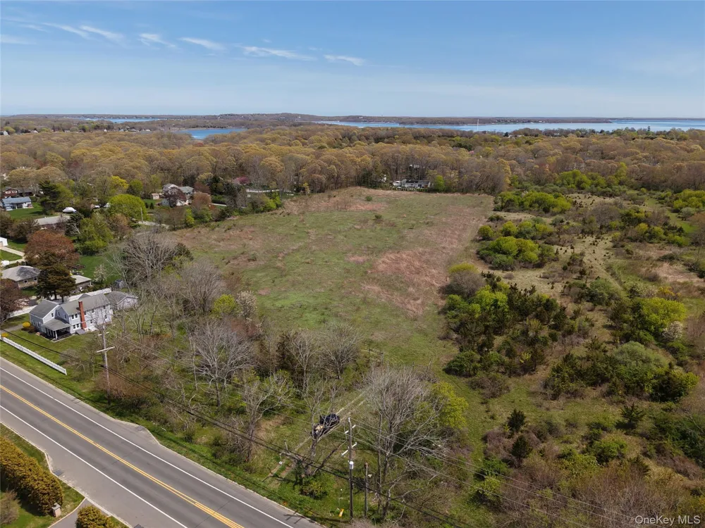 420 Leon Road Southold, NY 11971