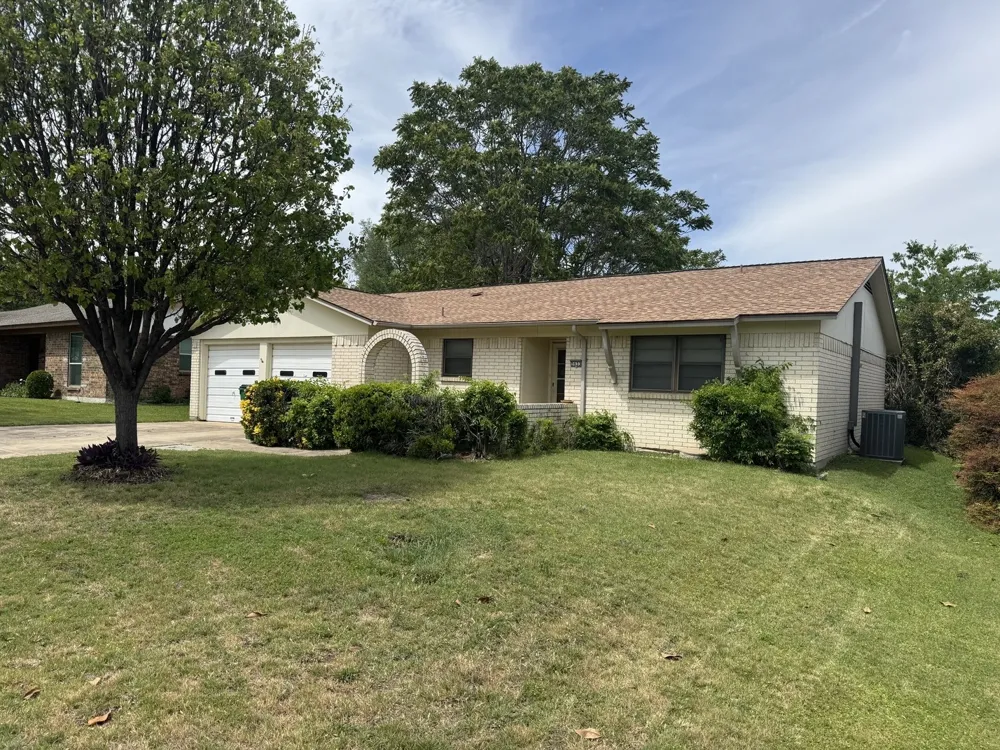 5633 Macdougall Drive Haltom City, TX 76148