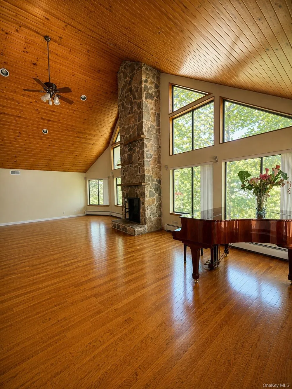 17 Sherwood Road Cortlandt Manor, NY 10567