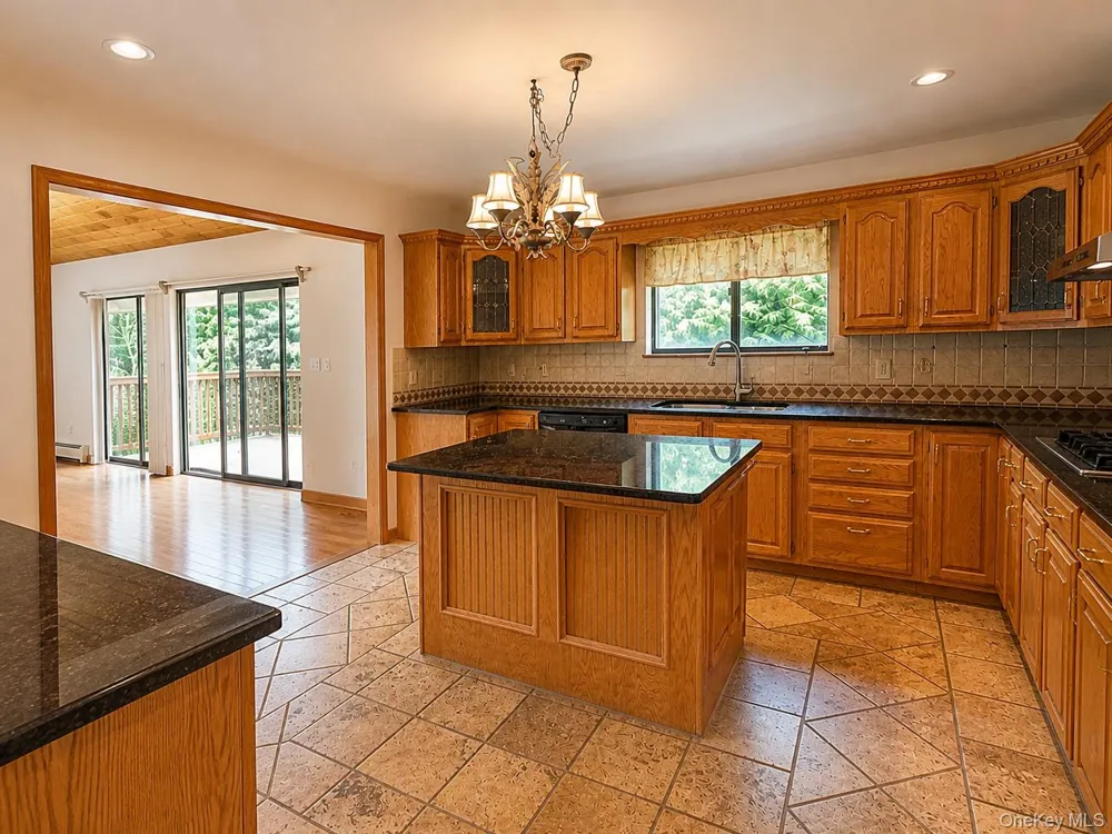 17 Sherwood Road Cortlandt Manor, NY 10567