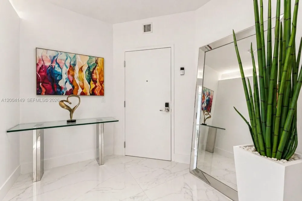 16385 Biscayne Blvd #3001 North Miami Beach, FL 33160