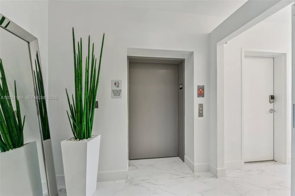 16385 Biscayne Blvd #3001 North Miami Beach, FL 33160
