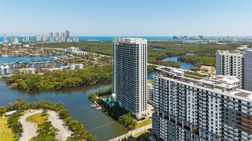 16385 Biscayne Blvd #3001 North Miami Beach, FL 33160