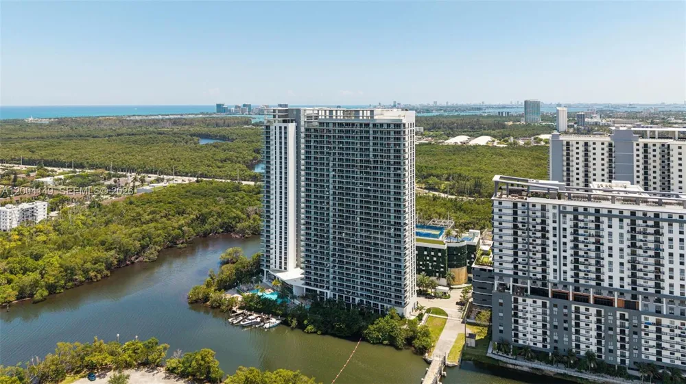 16385 Biscayne Blvd #3001 North Miami Beach, FL 33160