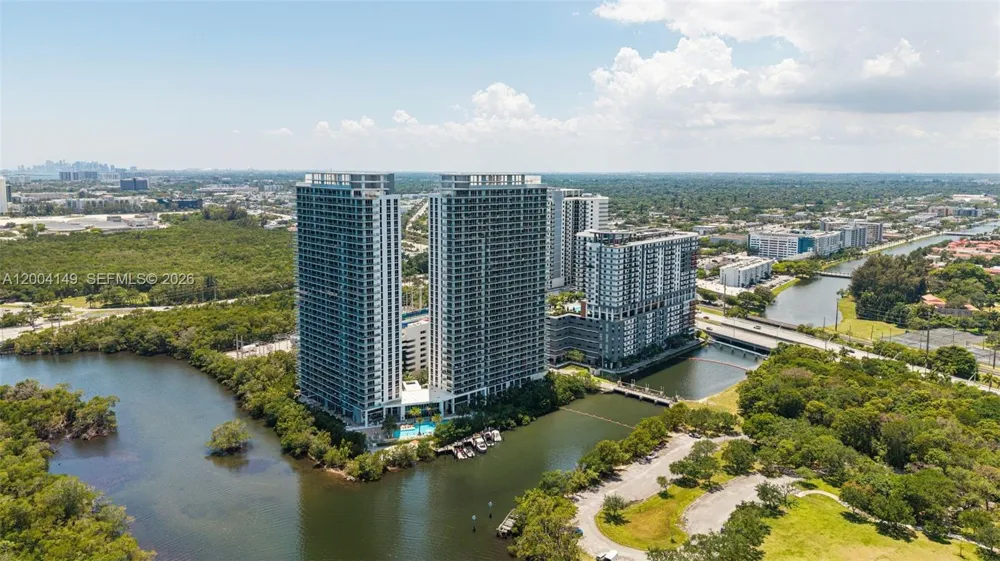 16385 Biscayne Blvd #3001 North Miami Beach, FL 33160
