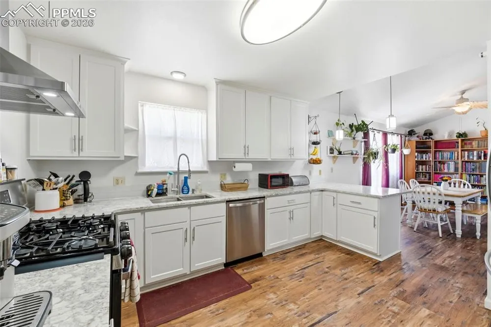 575 11th Street Penrose, CO 81240